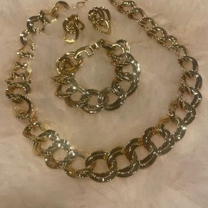 VINTAGE NWT PARK LANE HEAVY GOLD SCALLOPED HOOP NECKLACE BRACELET&EARRING SET